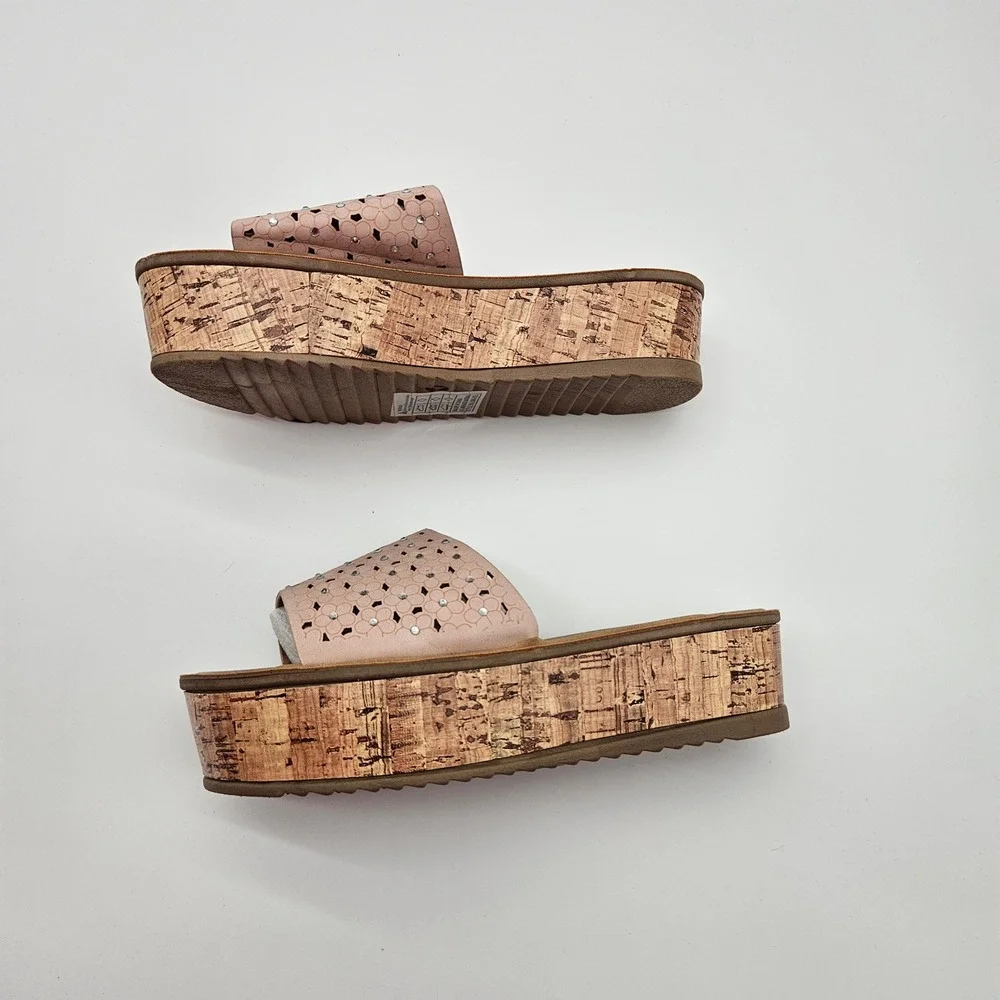 Alexis Bendel Paloma Blush Pink Embellished Platform Wedge Sandals Size 7‎